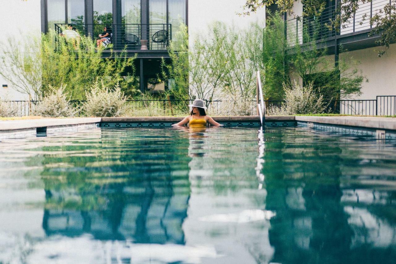 The Ruby Hotel Round Rock Ngoại thất bức ảnh
